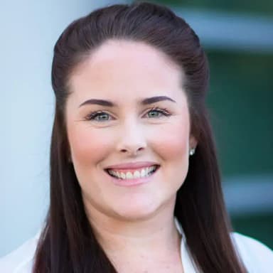 Hannah Dowling, portrait